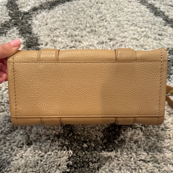 Marc Jacobs Small The Leather Small Tote - Picture 5 of 9